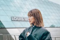 cinta itu tak perlu dikejar, cukup jadi diri sendiri dan tingkatkan kualitas diri