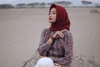 tak usah berkomentar yg buruk2, krn trkdg penialaian manusia hnya tahu dari postingannya saja